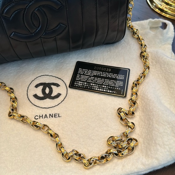 Vintage Chanel Chevron Medium Lambskin Camera Bag by Karl Lagerfeld - Picture 4 of 9